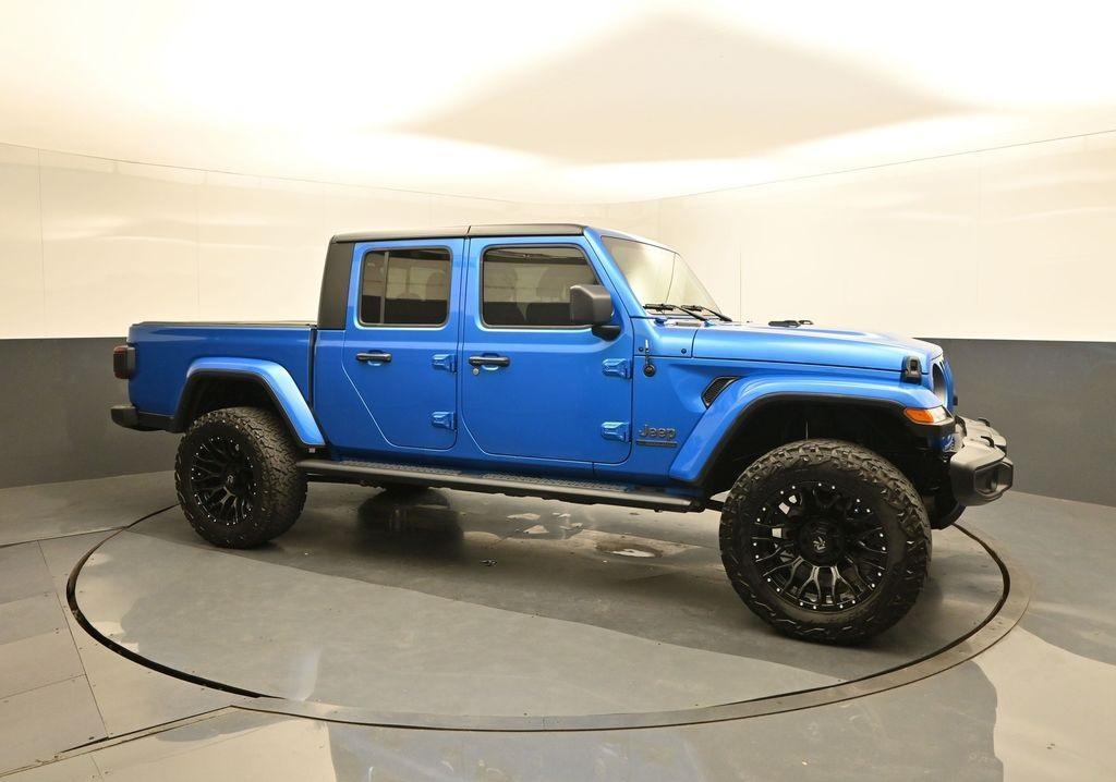 used 2021 Jeep Gladiator car, priced at $34,376