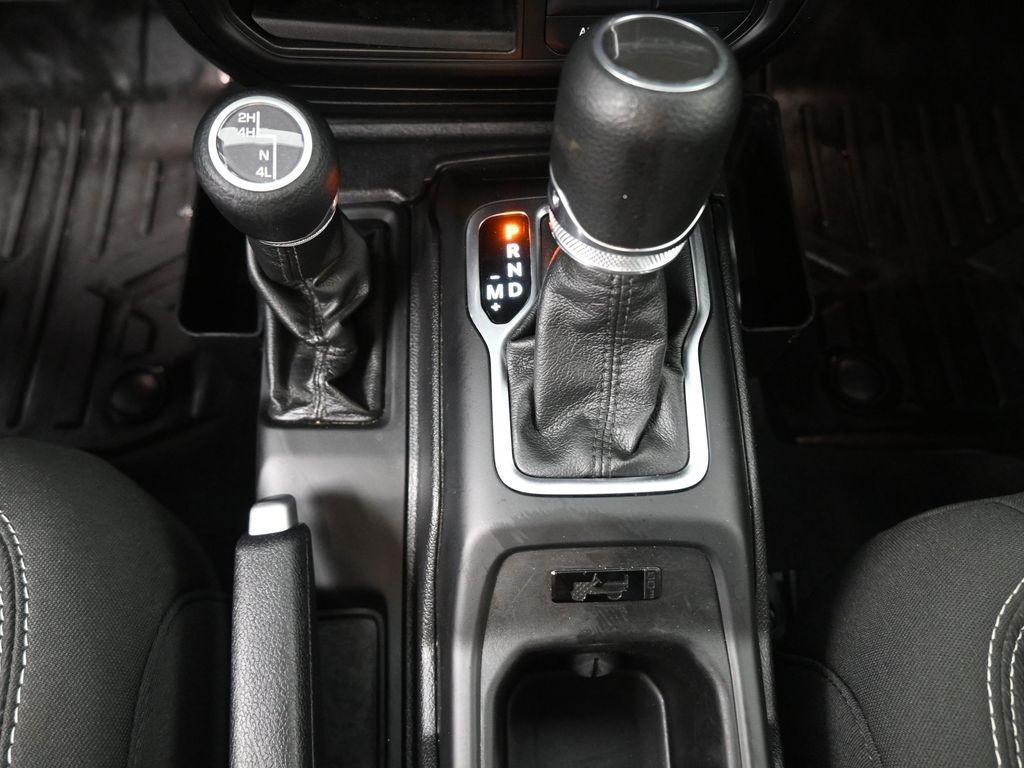 used 2021 Jeep Gladiator car, priced at $34,376