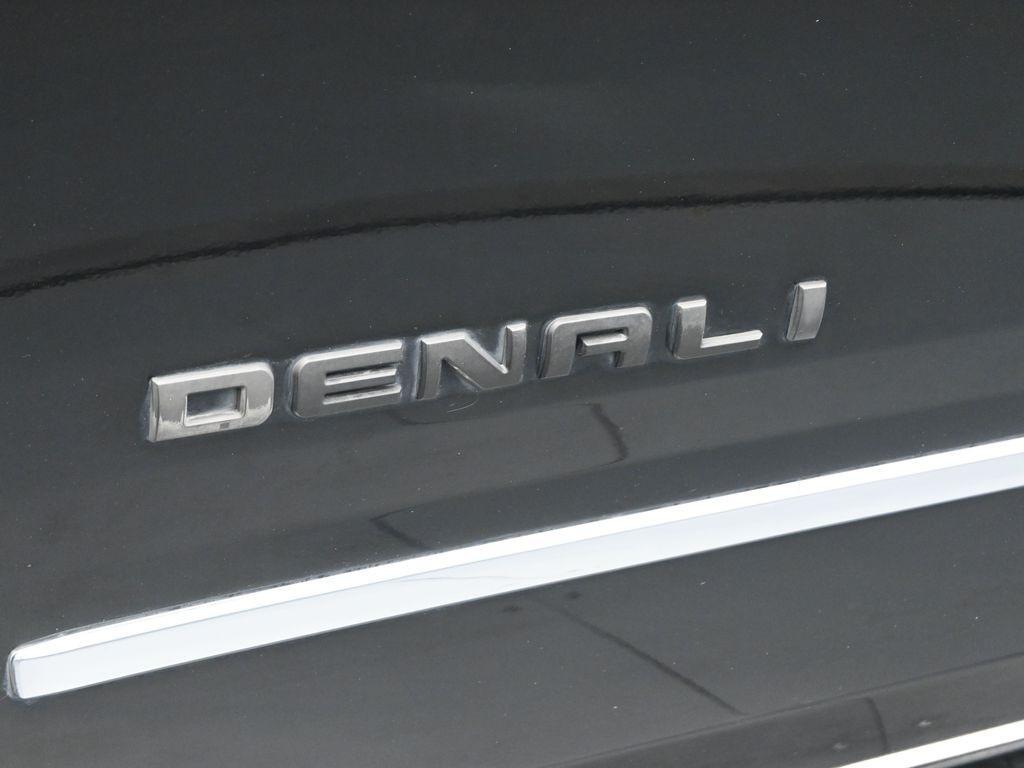 used 2019 GMC Yukon car, priced at $31,197