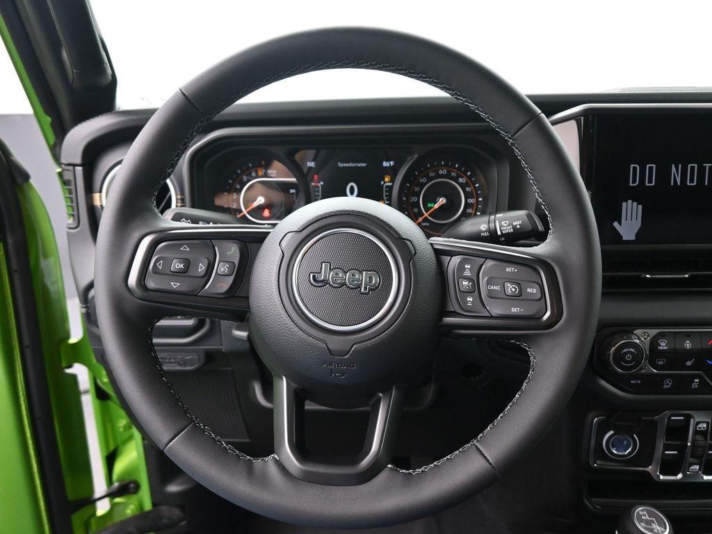 new 2025 Jeep Gladiator car, priced at $48,990