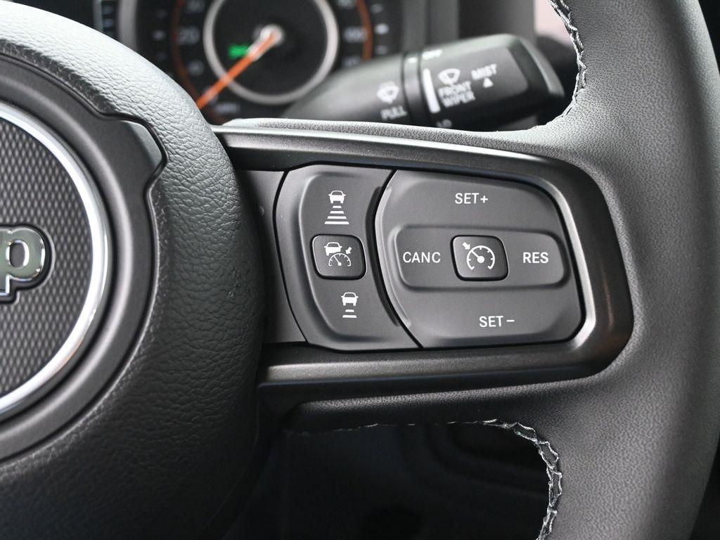 new 2025 Jeep Gladiator car, priced at $48,990