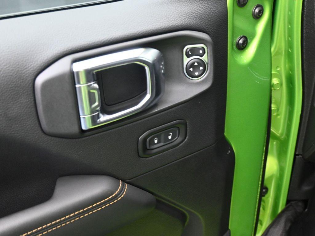 new 2025 Jeep Gladiator car, priced at $48,990