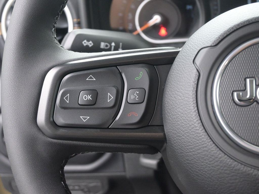 new 2025 Jeep Gladiator car, priced at $45,045