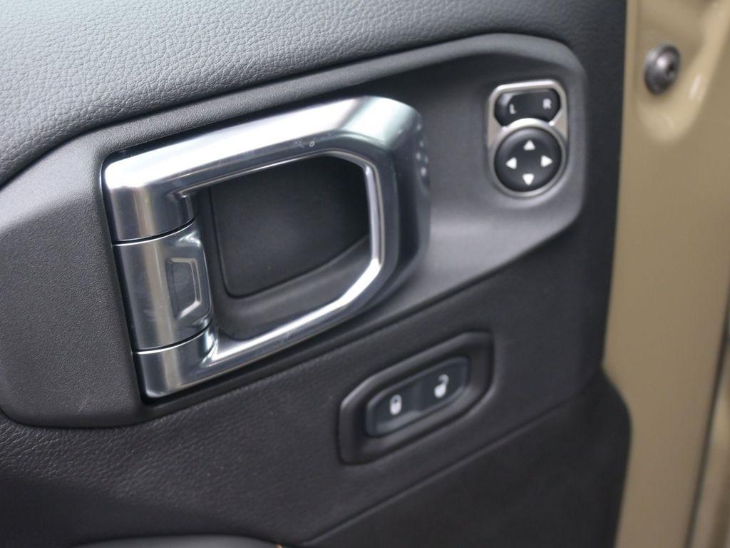 new 2025 Jeep Gladiator car, priced at $45,045