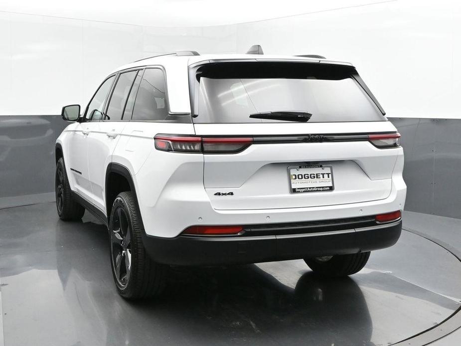 new 2024 Jeep Grand Cherokee car, priced at $42,652