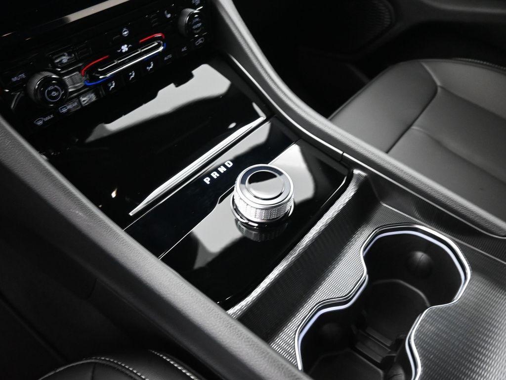 new 2025 Jeep Grand Cherokee car, priced at $43,978