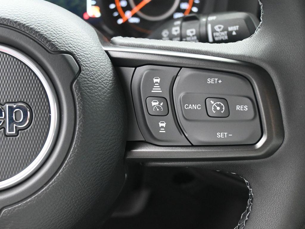 new 2025 Jeep Wrangler car, priced at $49,365