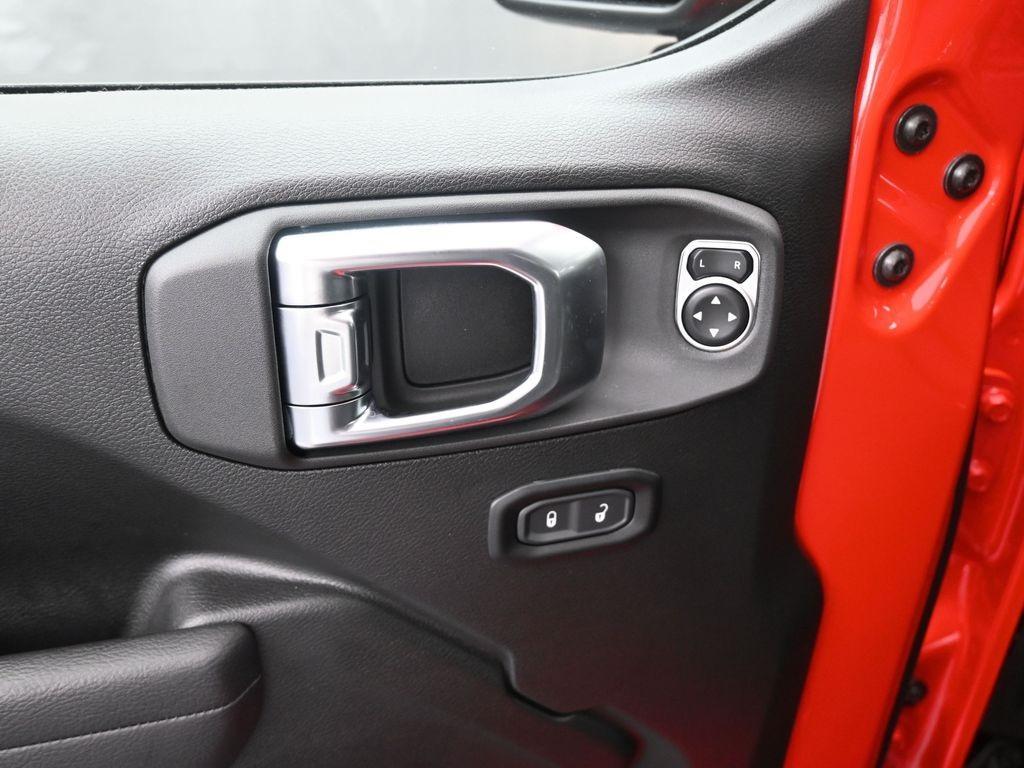 new 2025 Jeep Wrangler car, priced at $49,365