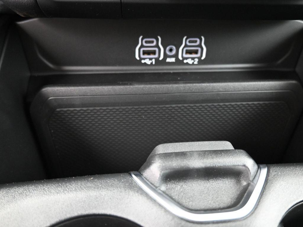 new 2025 Ram 1500 car, priced at $47,754