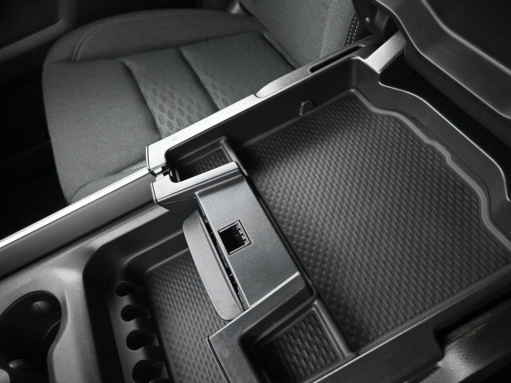 new 2025 Ram 1500 car, priced at $53,940