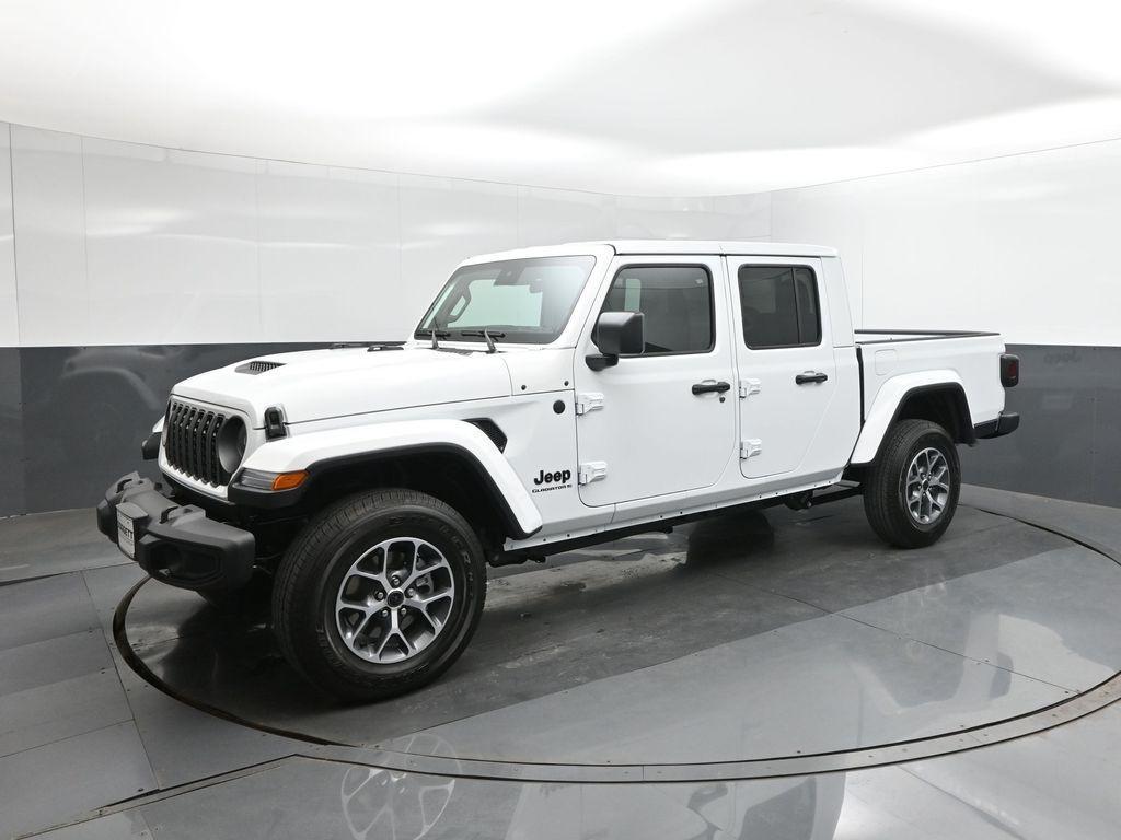 new 2025 Jeep Gladiator car, priced at $48,352