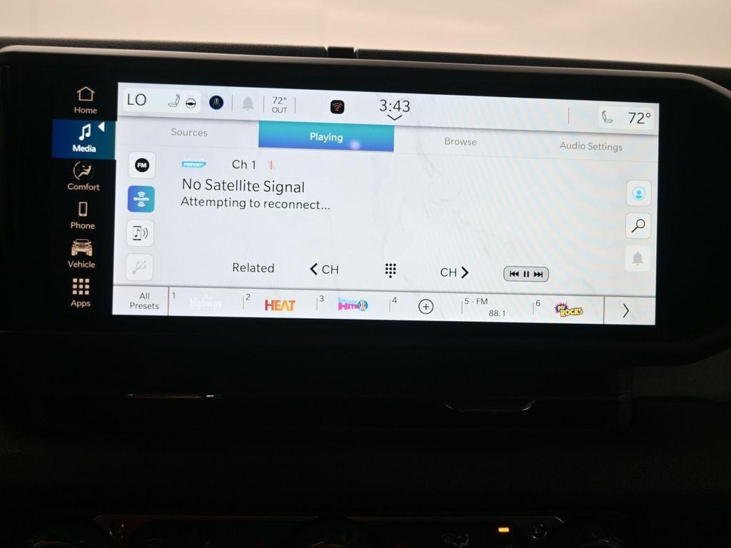 new 2025 Jeep Gladiator car, priced at $48,352