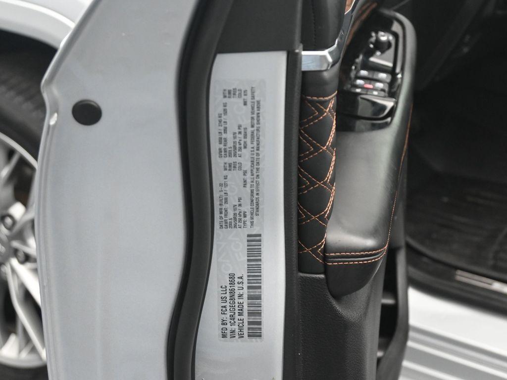 used 2022 Jeep Grand Cherokee car, priced at $34,389