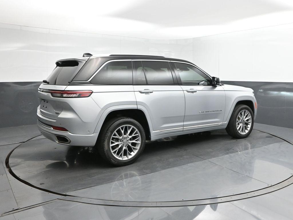 used 2022 Jeep Grand Cherokee car, priced at $35,343