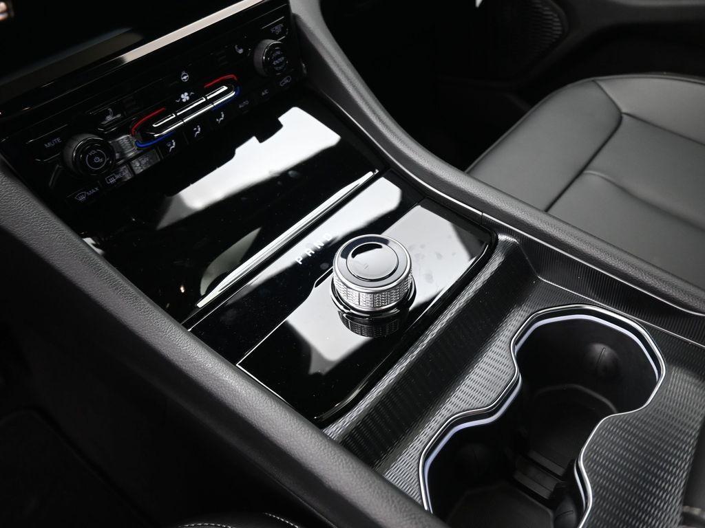 new 2025 Jeep Grand Cherokee L car, priced at $45,687