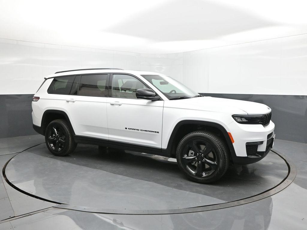 new 2025 Jeep Grand Cherokee L car, priced at $45,687