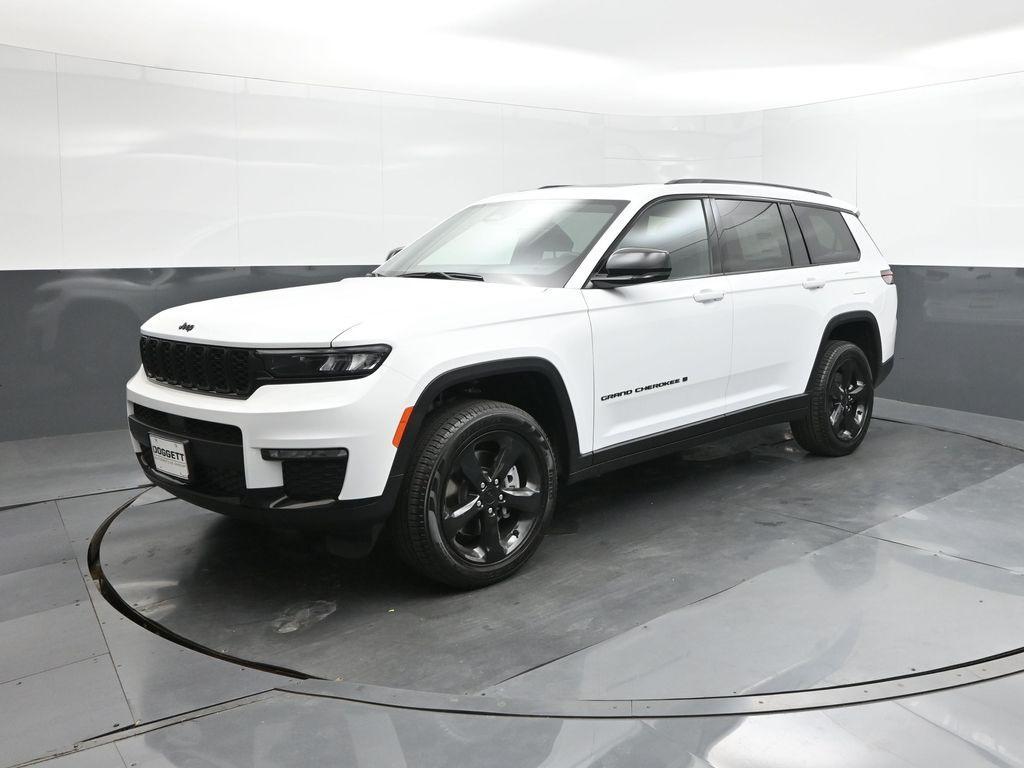 new 2025 Jeep Grand Cherokee L car, priced at $45,687