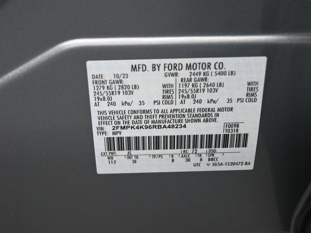 used 2024 Ford Edge car, priced at $30,068