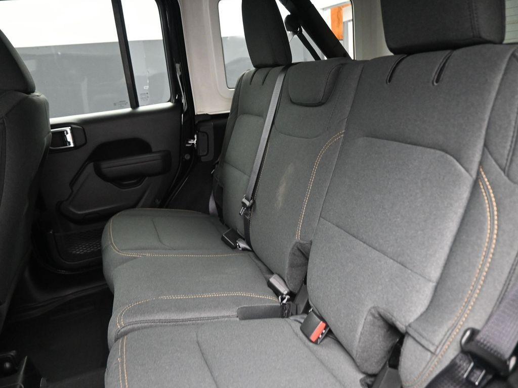 new 2025 Jeep Wrangler car, priced at $45,014