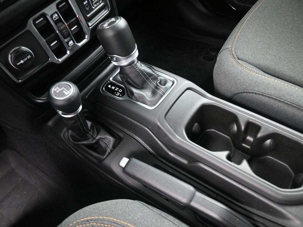new 2025 Jeep Wrangler car, priced at $45,014
