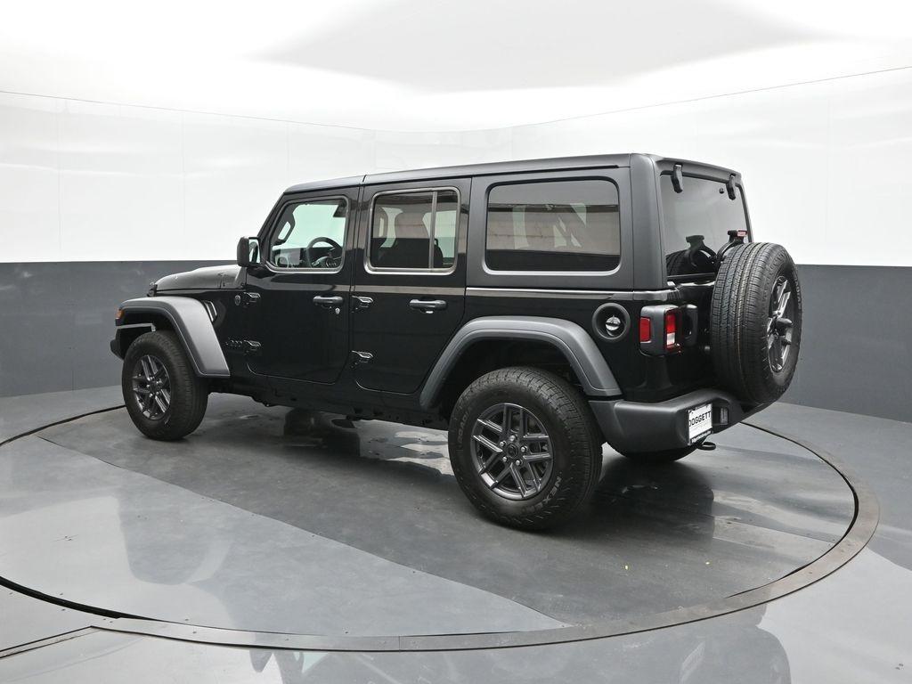 new 2025 Jeep Wrangler car, priced at $45,014