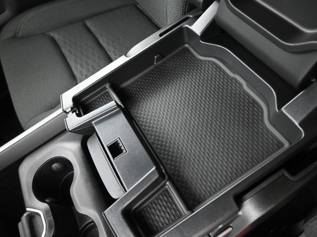 new 2025 Ram 1500 car, priced at $42,283