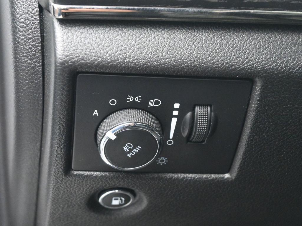 used 2020 Jeep Grand Cherokee car, priced at $28,995