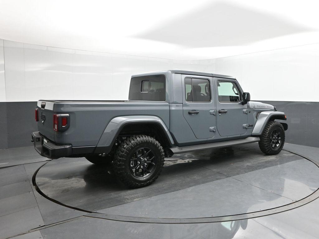 new 2025 Jeep Gladiator car, priced at $44,883