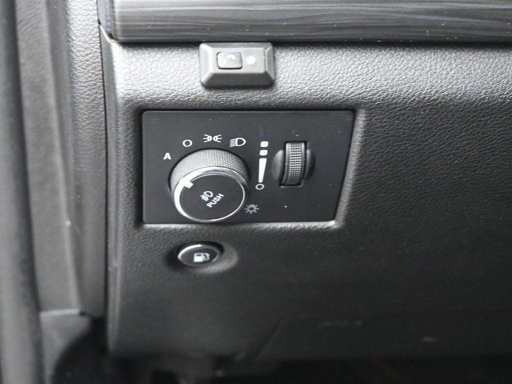 used 2021 Jeep Grand Cherokee car, priced at $22,781