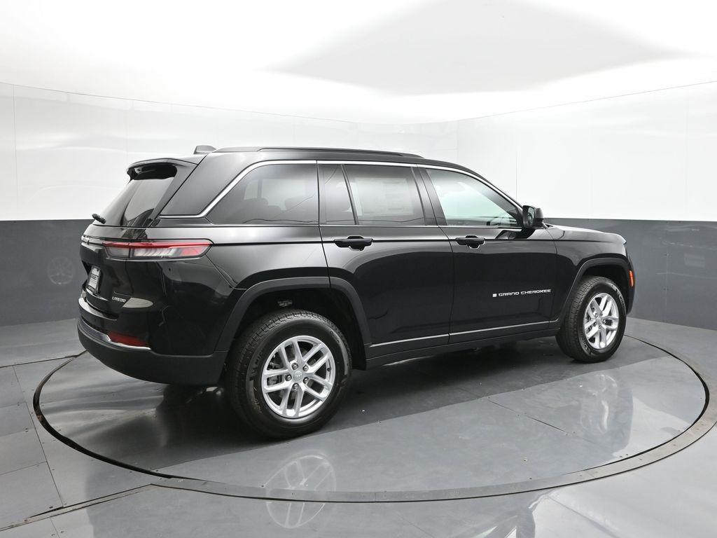new 2025 Jeep Grand Cherokee car, priced at $37,469