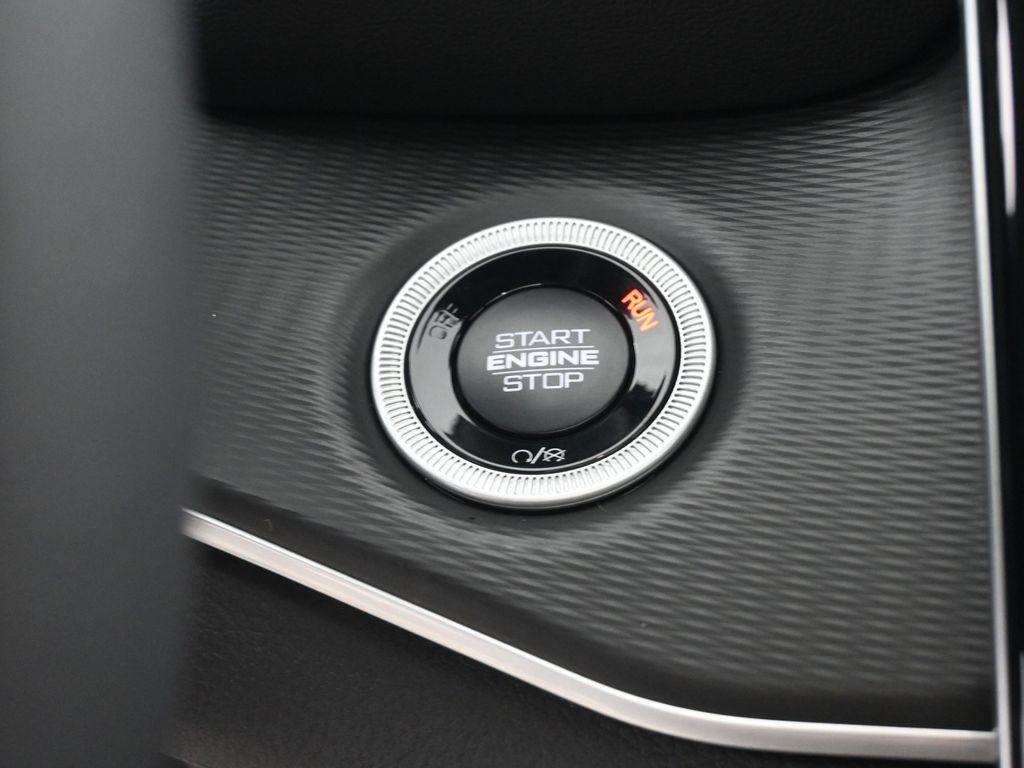 new 2025 Jeep Grand Cherokee car, priced at $37,469