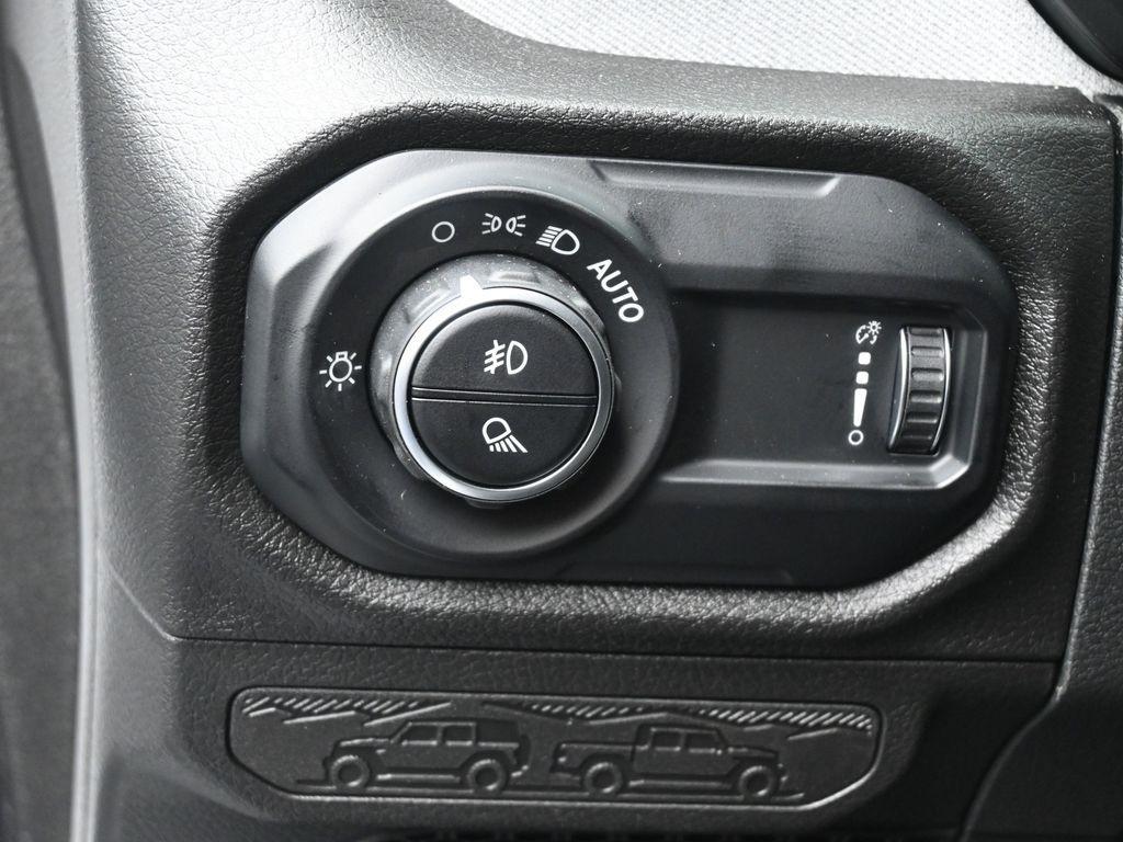 new 2025 Jeep Gladiator car, priced at $42,246