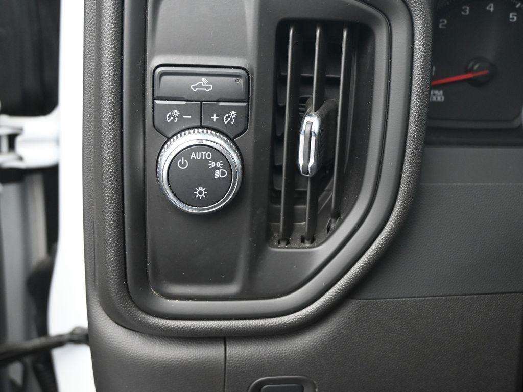 used 2024 GMC Sierra 1500 car, priced at $38,689