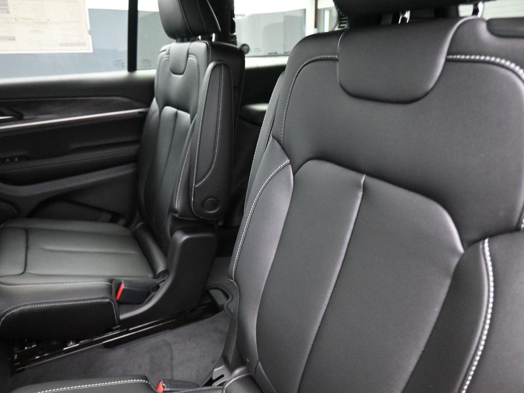 new 2025 Jeep Grand Cherokee L car, priced at $46,688