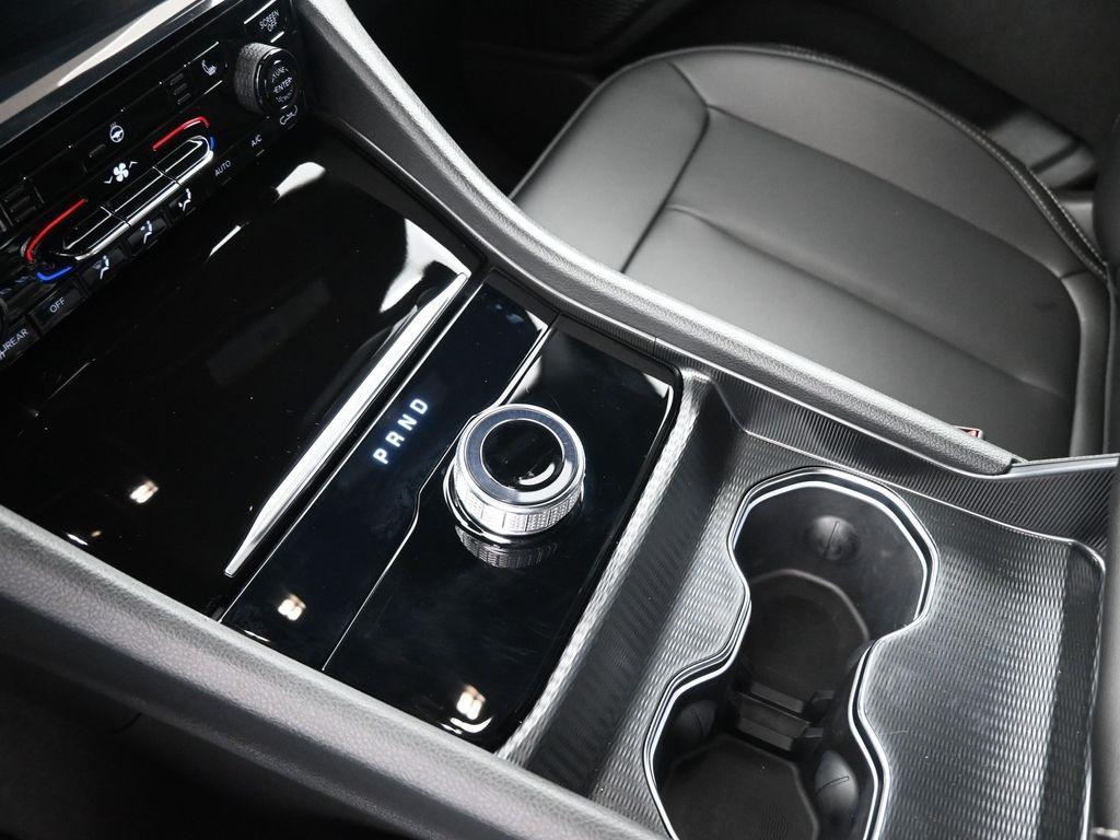 new 2025 Jeep Grand Cherokee L car, priced at $49,220