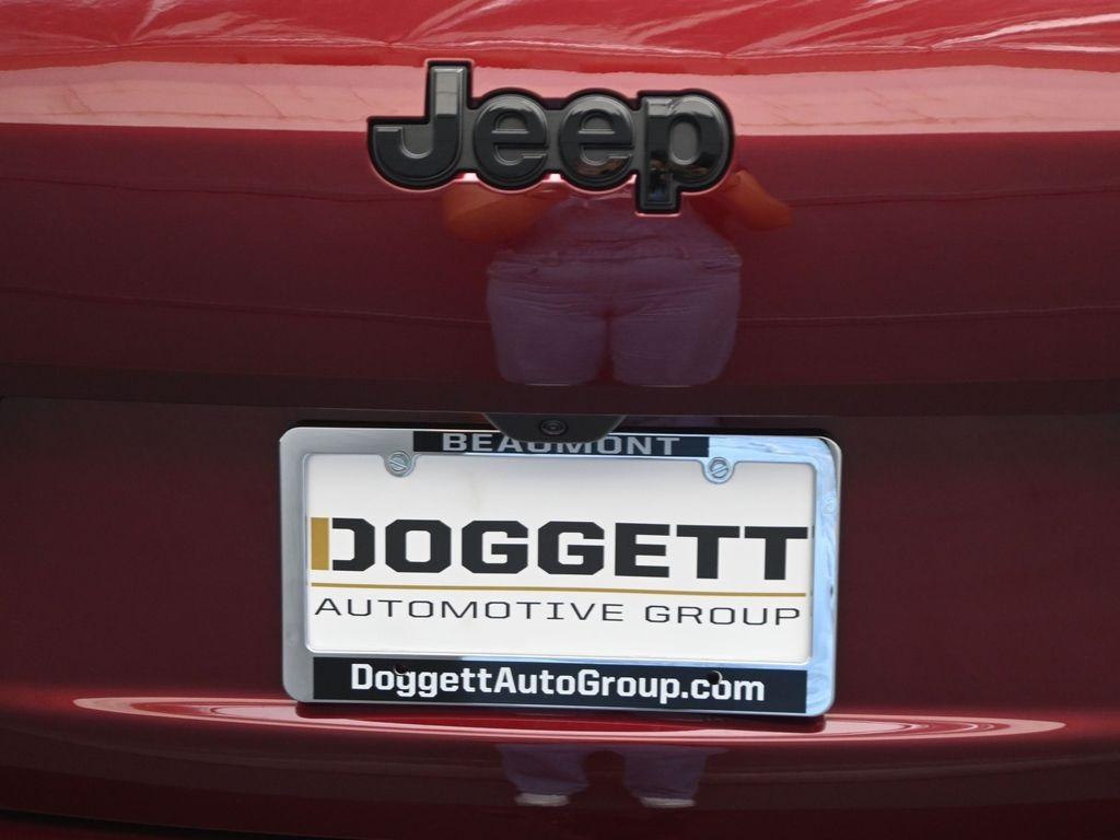 new 2025 Jeep Grand Cherokee L car, priced at $49,220