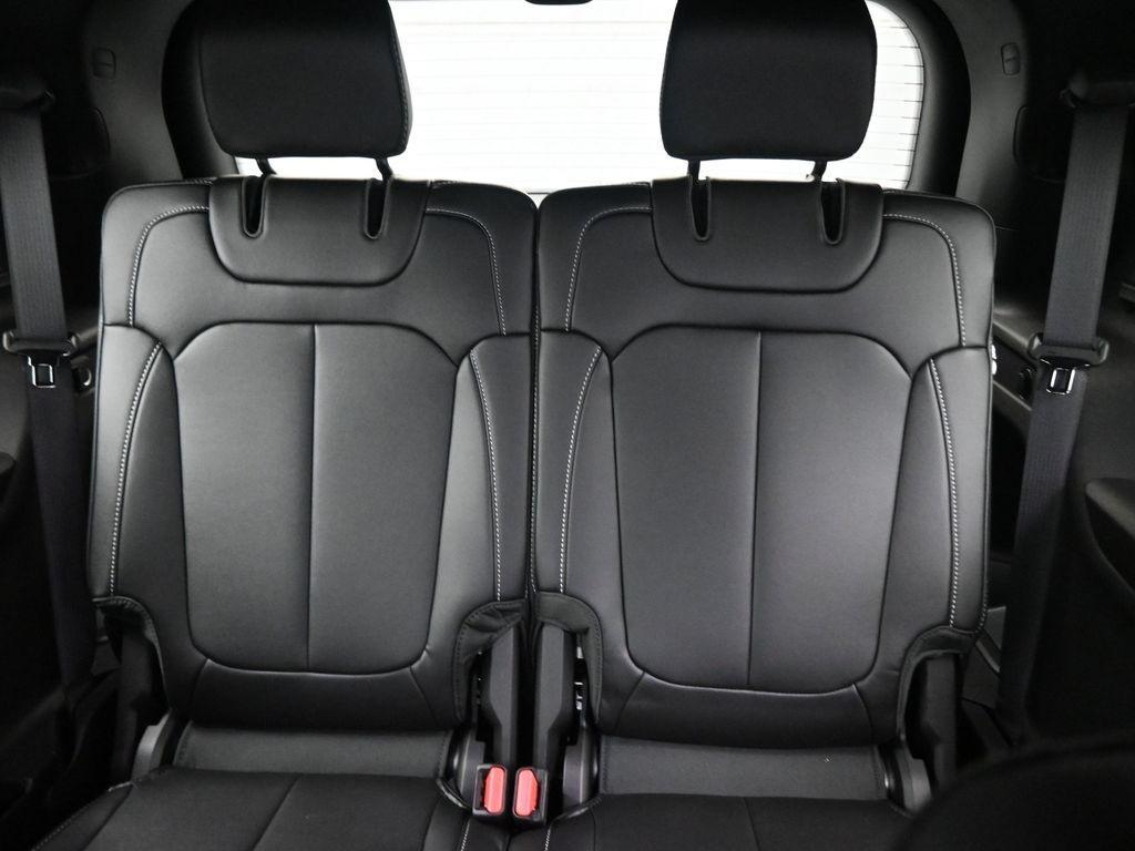 new 2025 Jeep Grand Cherokee L car, priced at $49,220