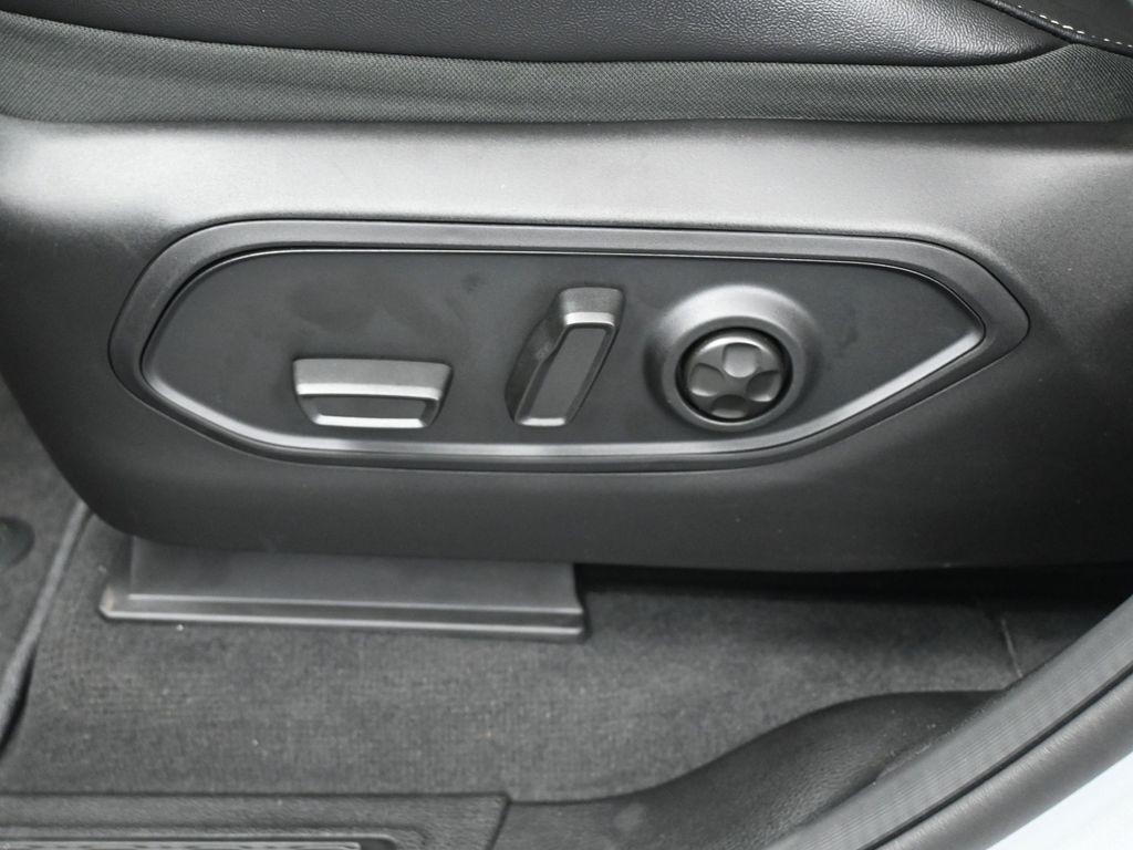 new 2025 Jeep Grand Cherokee L car, priced at $46,688