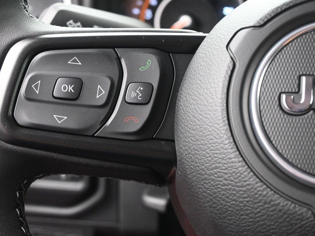 new 2025 Jeep Gladiator car, priced at $44,469