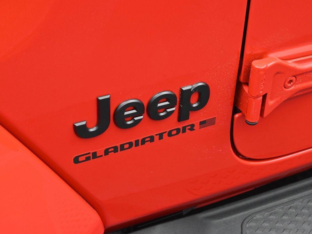 new 2025 Jeep Gladiator car, priced at $44,469