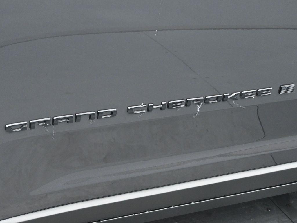 new 2025 Jeep Grand Cherokee L car, priced at $49,220