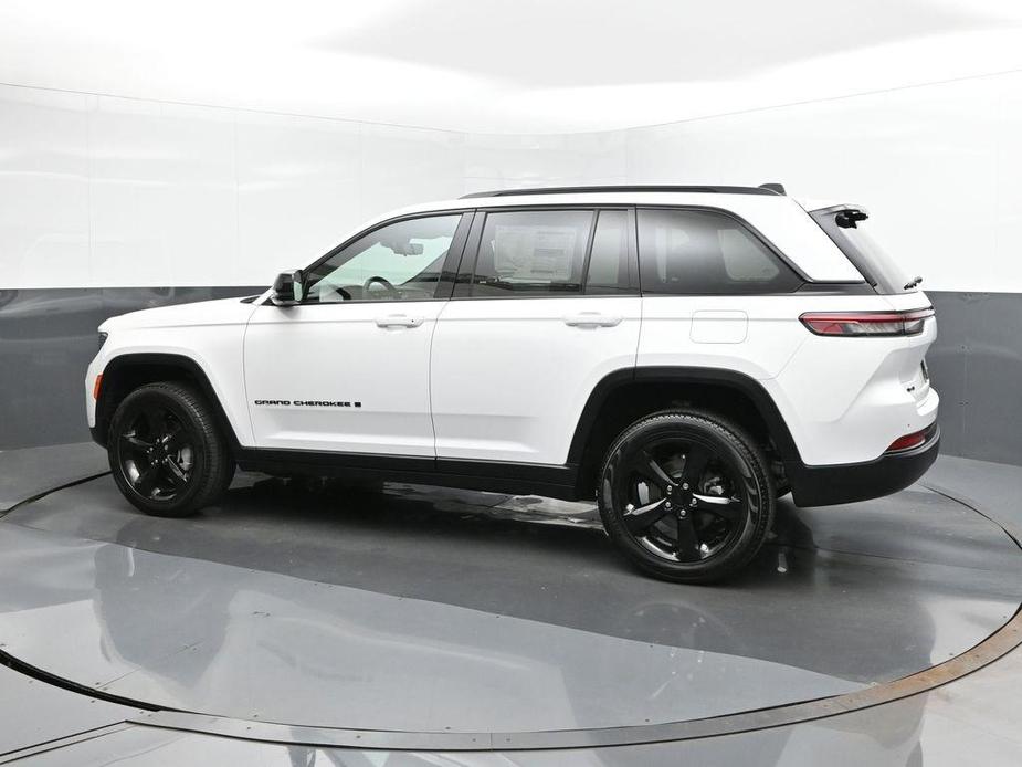 new 2024 Jeep Grand Cherokee car, priced at $48,803