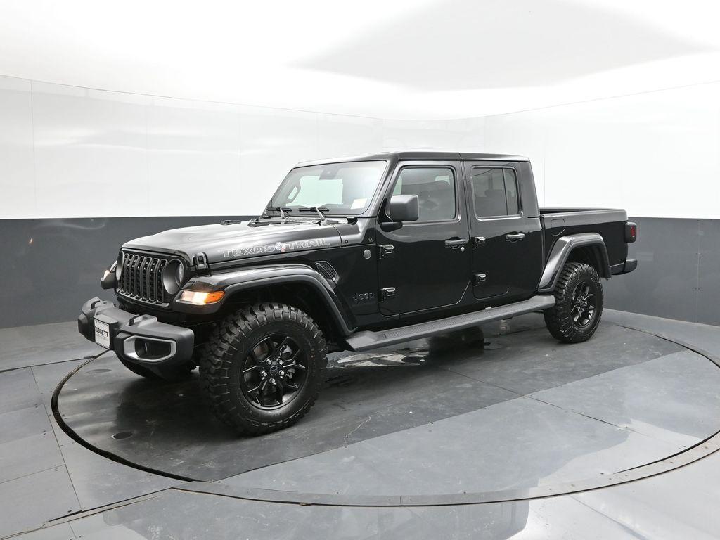 new 2025 Jeep Gladiator car, priced at $47,374