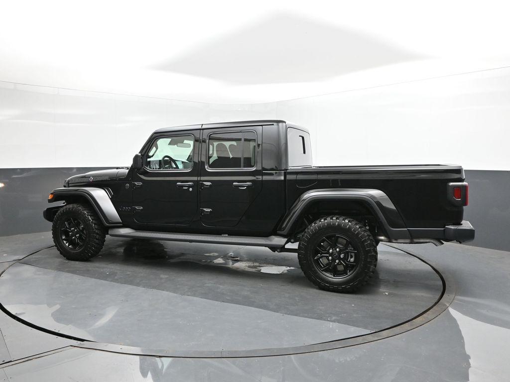 new 2025 Jeep Gladiator car, priced at $41,818