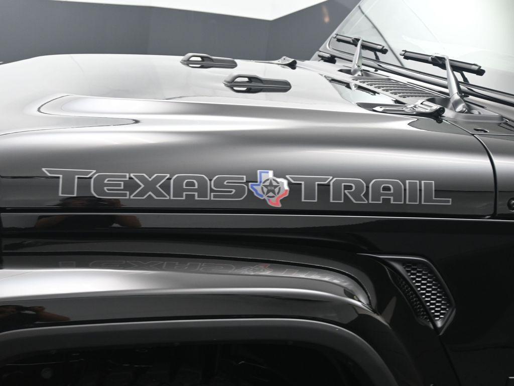 new 2025 Jeep Gladiator car, priced at $41,818