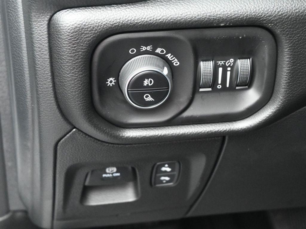new 2025 Ram 1500 car, priced at $53,695