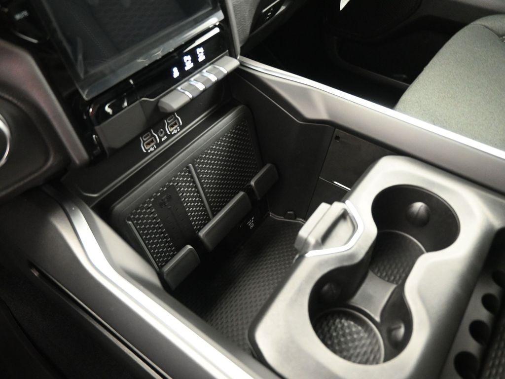 new 2025 Ram 1500 car, priced at $53,695