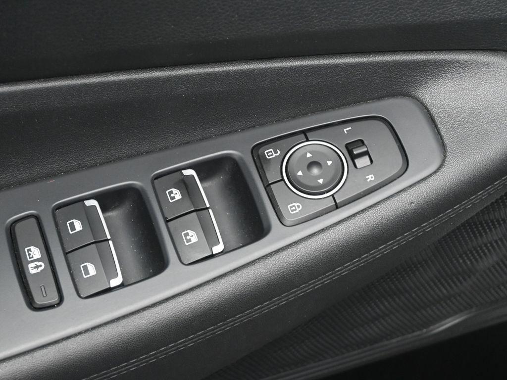used 2023 Hyundai Santa Fe car, priced at $21,537