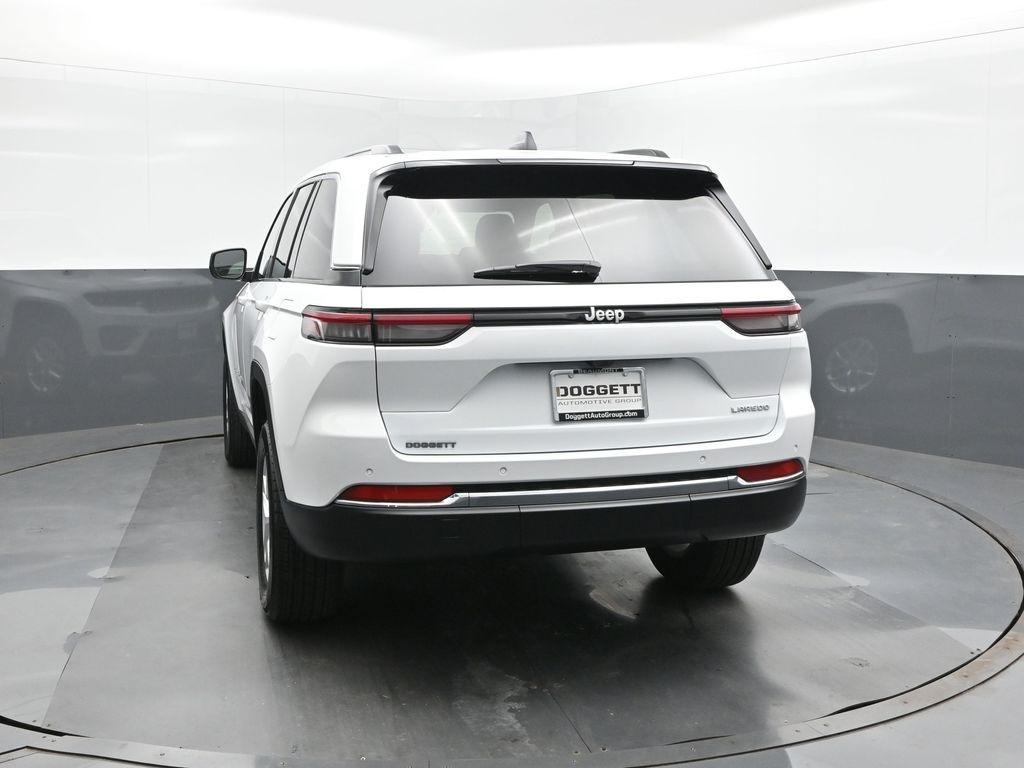 new 2025 Jeep Grand Cherokee car, priced at $37,105
