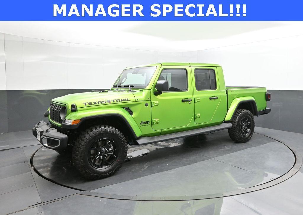 new 2025 Jeep Gladiator car, priced at $37,726